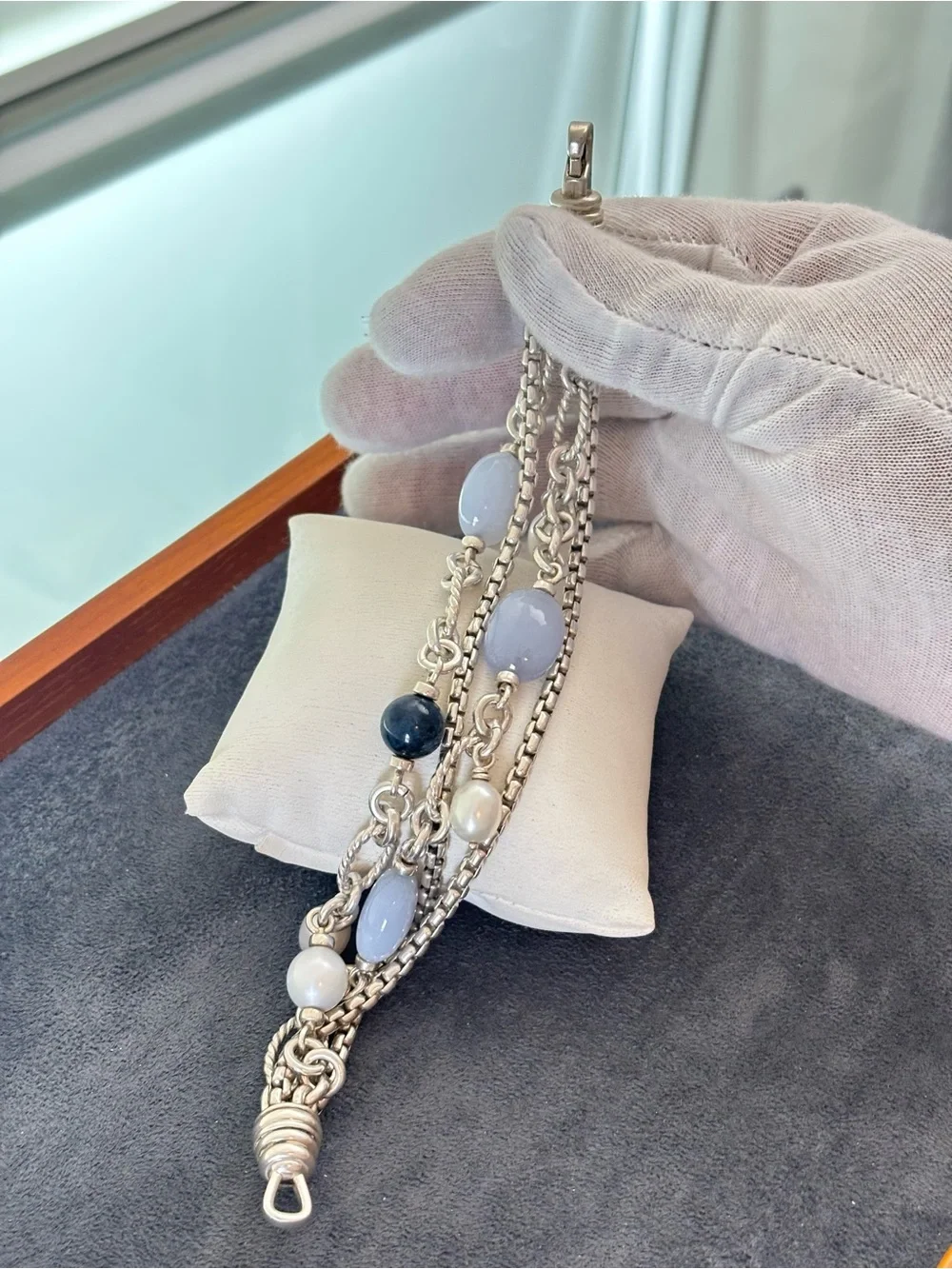 David Yurman Multi-Strand Bracelet with Chalcedony & Pearls 6.5-7" - Picture 9 of 9